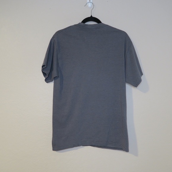 Disney Parks Disneyland Mickey‎ Mouse Graphic Tee Distressed Retro Grey Crewneck - Picture 7 of 8